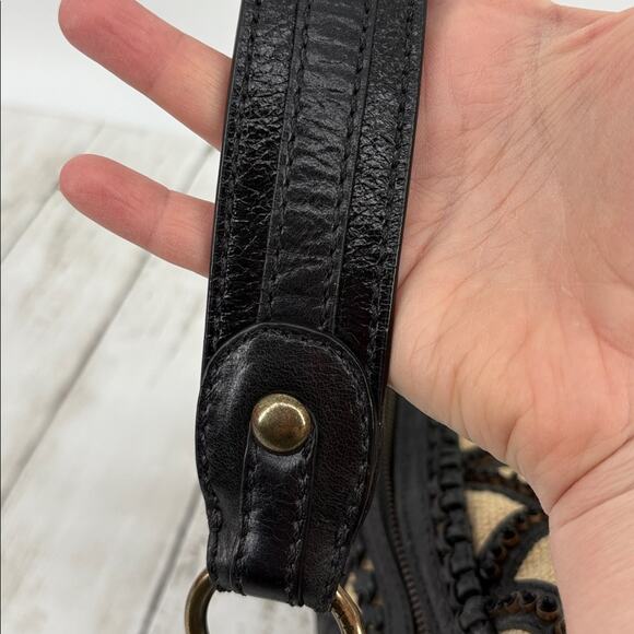 Vintage Isabella Fiore Women’s Black and Tan Leather Fabric Lattice Shoulder Bag - Picture 5 of 14